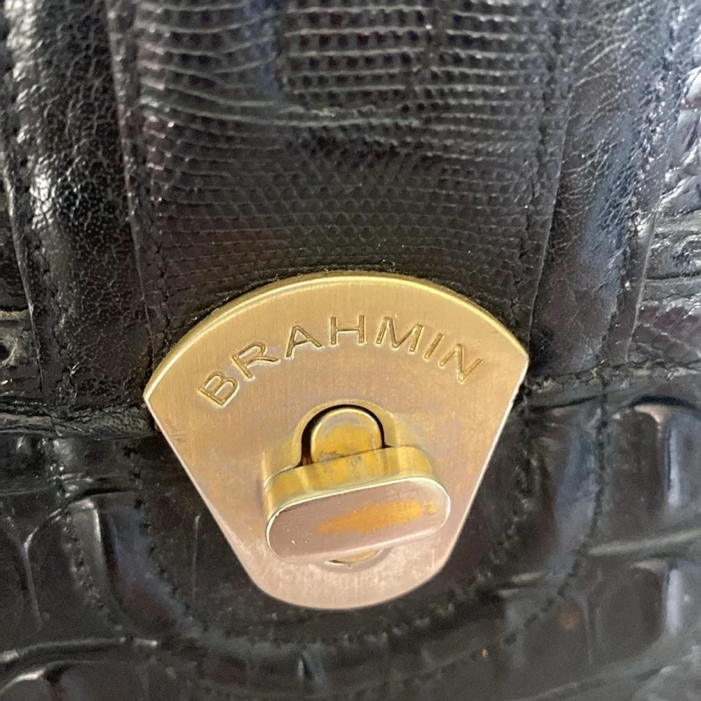 Vintage Brahmin Mariel’ black Melbourne handbag purse excellent condition.